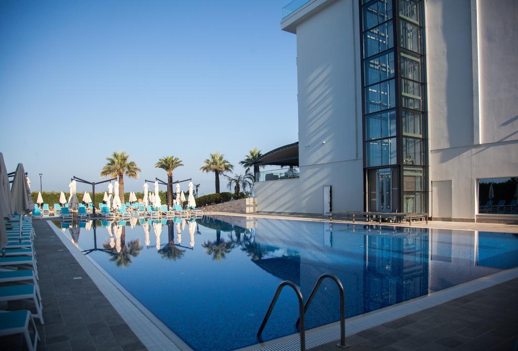Premium Beach Hotel Golem  Exterior foto