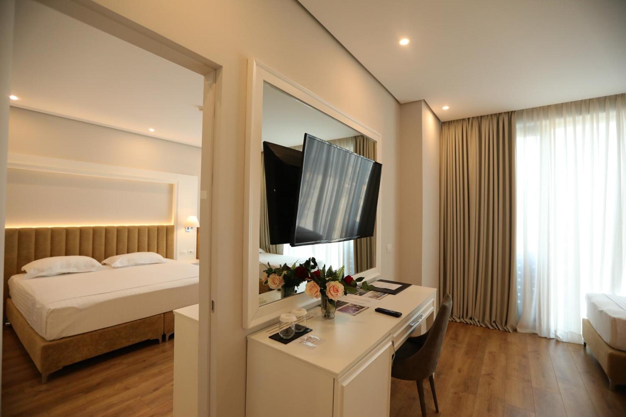 Premium Beach Hotel Golem  Exterior foto