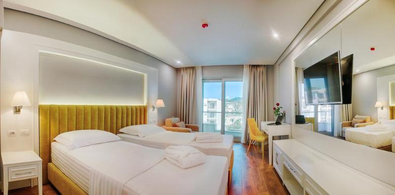 Premium Beach Hotel Golem  Exterior foto